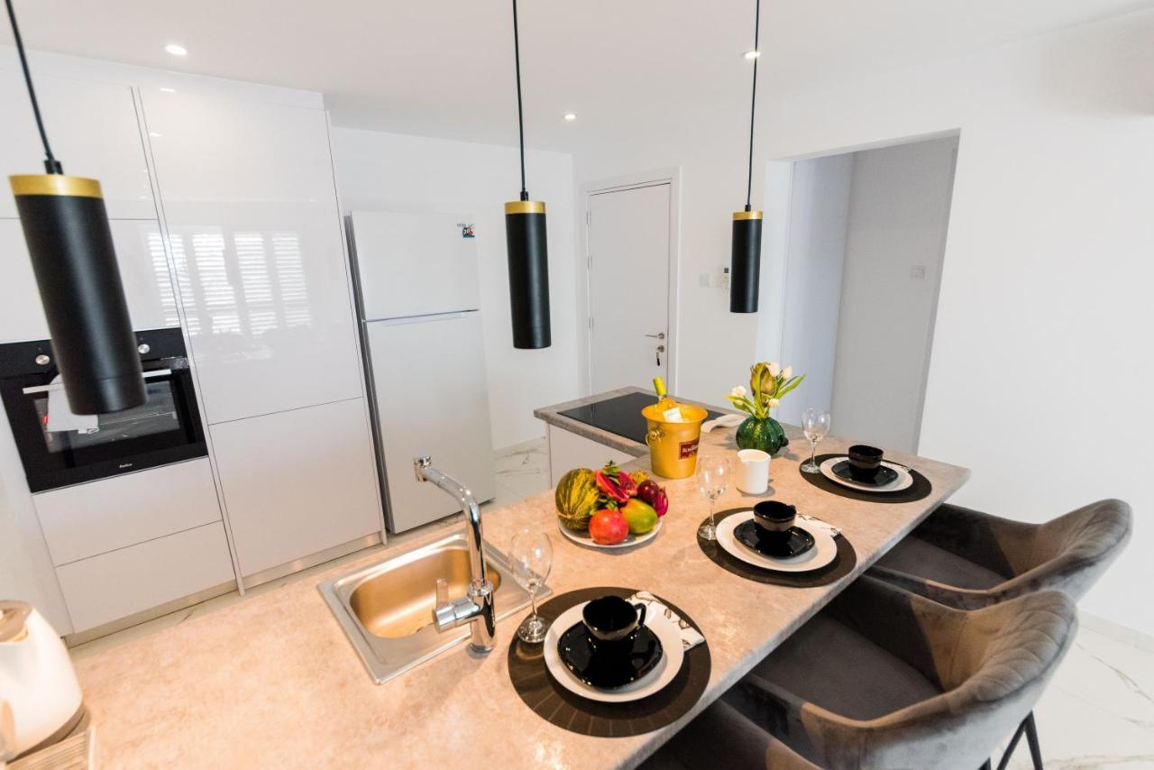 Sky Sea Cyprus Apartment Kapparis Paralimni Exteriör bild