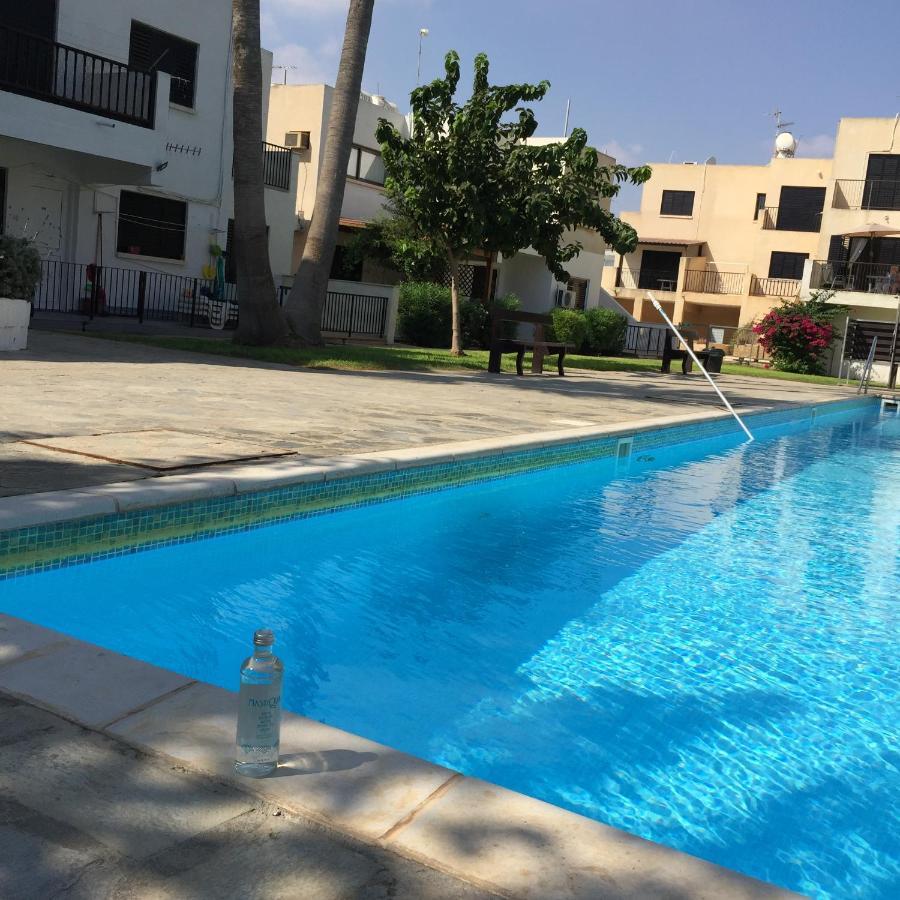 Sky Sea Cyprus Apartment Kapparis Paralimni Exteriör bild